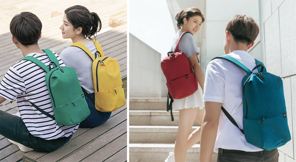 плотно касается спины